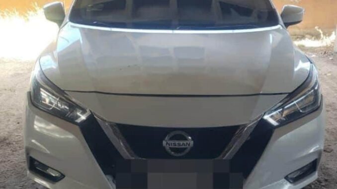 Detienen AEI y DSPM a 2 masculinos con droga y arma de fuego