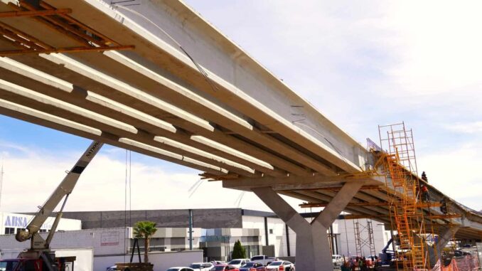 Mantiene Municipio avance en paso superior de Los Nogales e Industrias