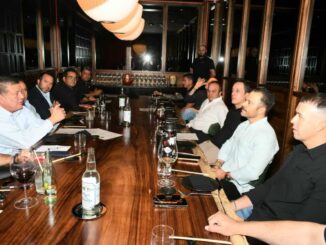 Se reúne Fiscal César Jáuregui con empresarios del Grupo Norte 30