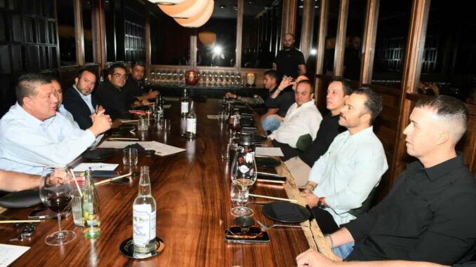 Se reúne Fiscal César Jáuregui con empresarios del Grupo Norte 30