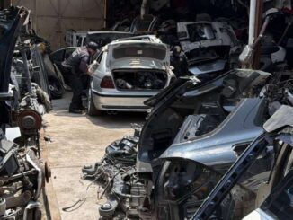 Cateos en Iztapalapa dejan cinco detenidos y aseguramiento de 50 toneladas de autopartes