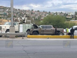 Carambola en carretera a Aldama; un lesionado y severos daños tras lluvias matutinas