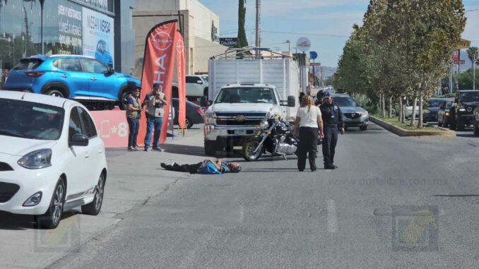 Hombre sufre crisis convulsiva en el boulevard Ortiz Mena 