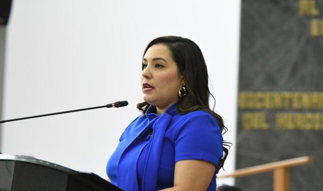 Presentan al Pleno Legislativo el informe del análisis de las actividades realizadas por la Administración Pública Estatal, relativas al Cuarto Año de Gobierno