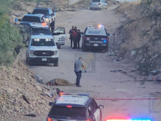 Hallan encobijado en terracería en la colonia 2 de Junio