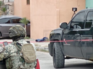 Localizan a hombre sin vida en banqueta de la colonia Cerro de la Cruz