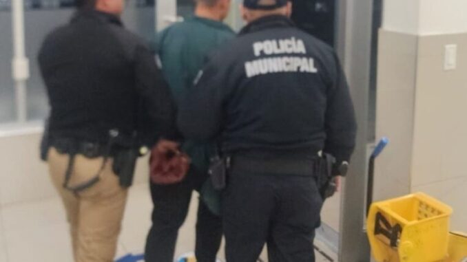 Detienen a masculino drogado por allanamiento a negocio