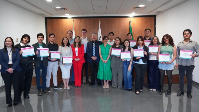 Visita Cabildo Joven al ICHITAIP; reciben charla de sensibilización sobre acceso a la información y protección de datos personales