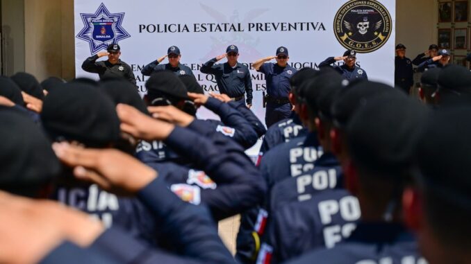 Se gradúan 46 policías estatales como primeros miembros del Grupo de Operaciones Especiales Sinaloa 2026