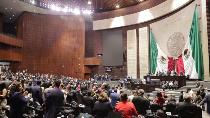 Diputados aprueban reforma para expedir ley general en materia de feminicidio