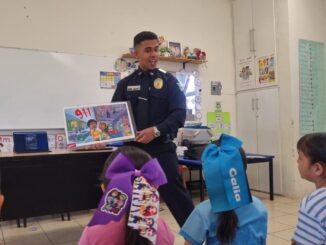 Agente DARE crea herramienta didáctica para niños en el uso correcto del 911