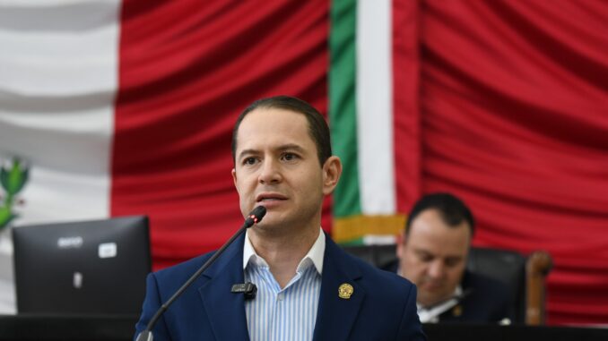 José Luis Villalobos García defiende legalidad y respeto constitucional en debate sobre comparecencias