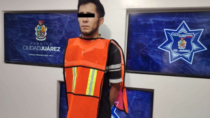 Lo arrestan en vehículo robado