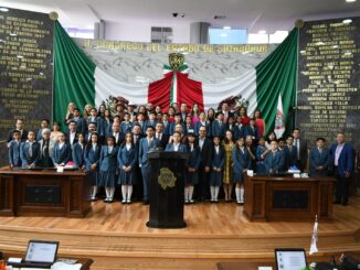 Sesionan diputados infantiles por un día