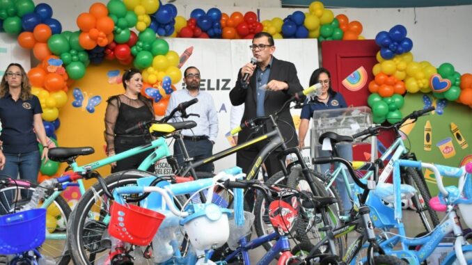 Celebra Fiscalía el Día de la Niñez con festejo para los hijos e hijas del personal