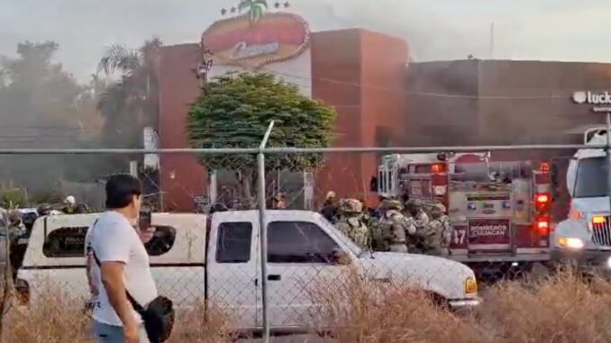 Incendian Casino Tropicana de Culiacán, Sinaloa; hay una persona muerta y dos más heridas