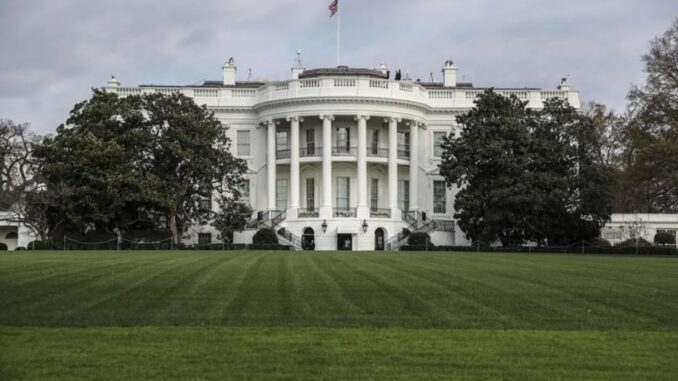 Tiroteo cerca de la Casa Blanca deja dos heridos, incluido un menor de edad