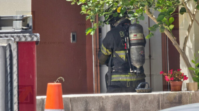 Se registra fuerte incendio en vivienda en Romanzza 2