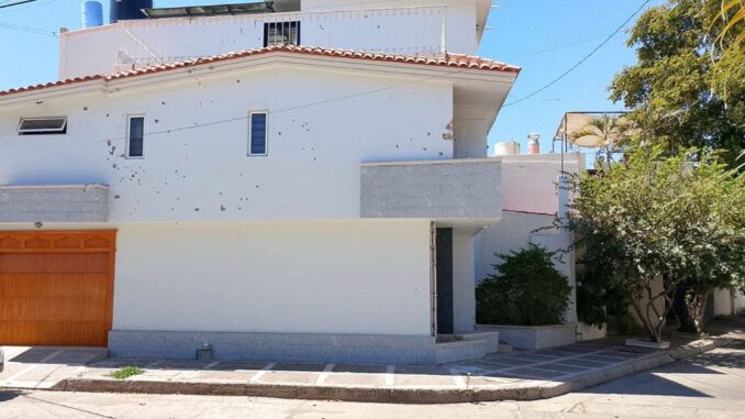 Balean casa en donde vivió Rocha Moya en Culiacán, Sinaloa