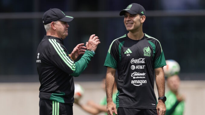 México cierra la primera semana de concentración de cara al Mundial