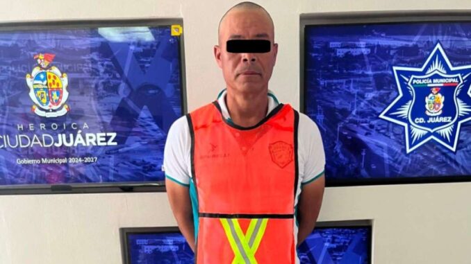 Arrestan a sujeto en flagrancia con vehículo robado