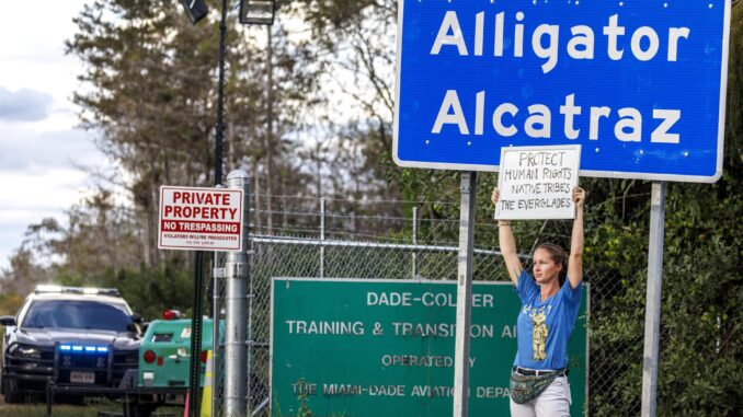 Florida planea el cierre de ‘Alligator Alcatraz’ por altos costes, según el New York Times