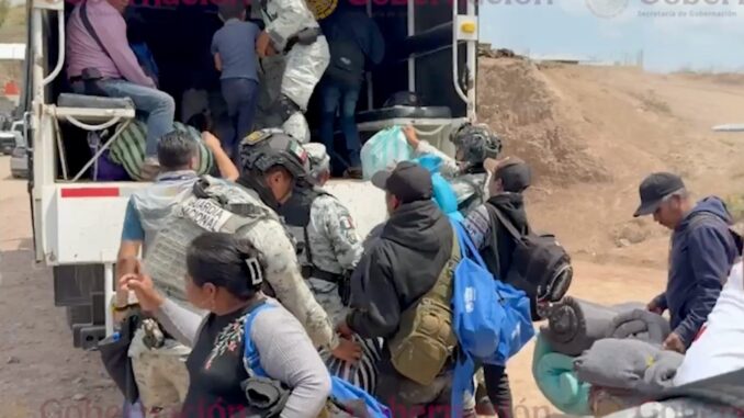 Inicia el regreso de familias desplazadas a Chilapa, Guerrero, con apoyo de fuerzas federales