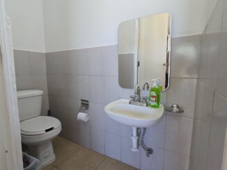 Entrega municipio baños nuevos en Jardín de Niños Aquiles Serdán