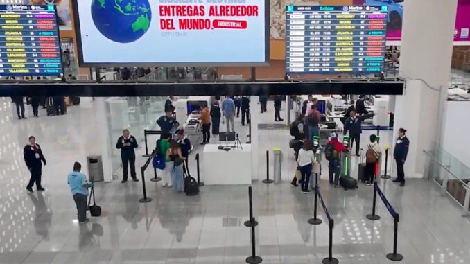 Terminal 1 del AICM se queda sin agua por mantenimiento