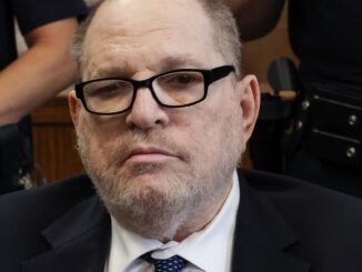 Juez declara nulo el nuevo juicio contra el exproductor de cine Harvey Weinstein