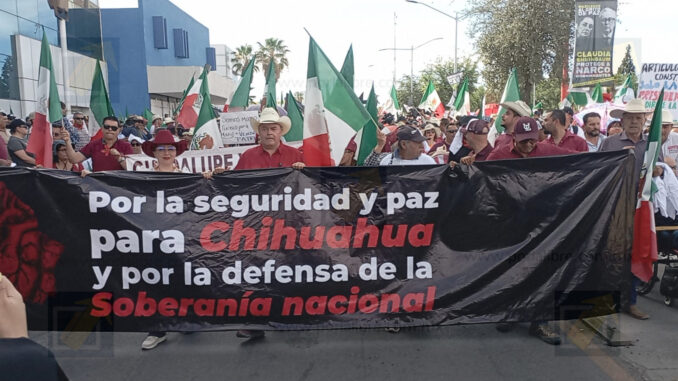 Arranca marcha rumbo al centro de la ciudad