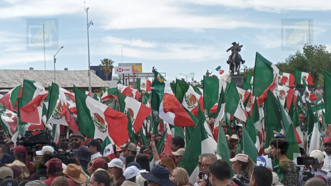 Morenistas se concentran en la glorieta de «Pancho» Villa para iniciar la marcha