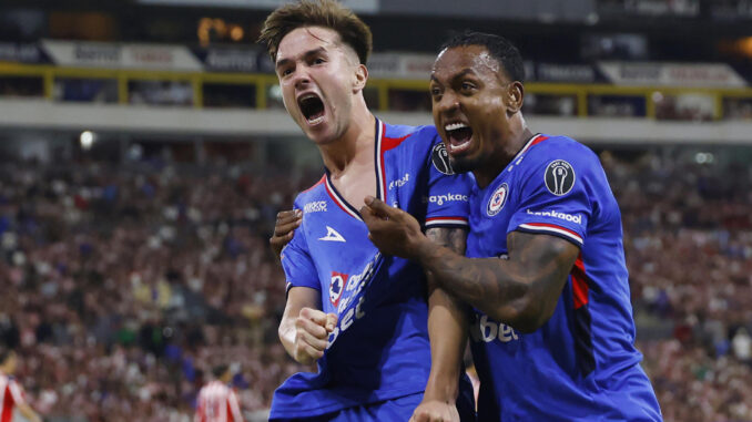 Videos: Cruz Azul, primer finalista del Clausura 2026
