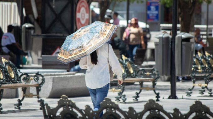 Exhorta Secretaría de Salud a reforzar medidas preventivas ante altas temperaturas