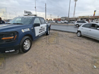 Carambola entre patrulla y tres vehículos provoca caos vial sobre la avenida Tecnológico