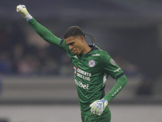 Cruz Azul respalda al colombiano Kevin Mier para jugar la final a pesar de sus errores