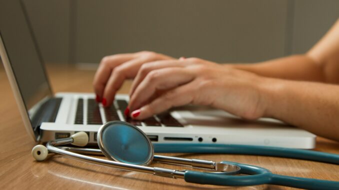 ¿De verdad acudes con un profesional de la salud?