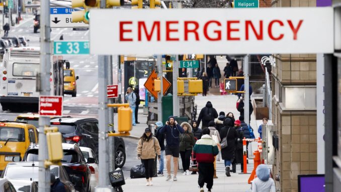 EE.UU. mantiene bajo el riesgo de contagio en el país por el nuevo brote de ébola