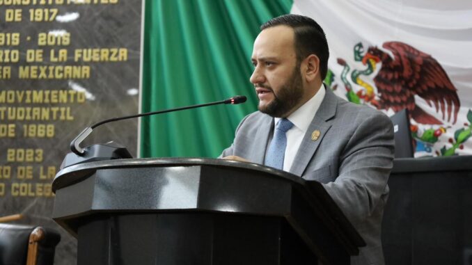 “Morena utiliza instituciones para perseguir opositores y construir un régimen autoritario”: Arturo Medina respalda a Maru ante intimidación de la FGR