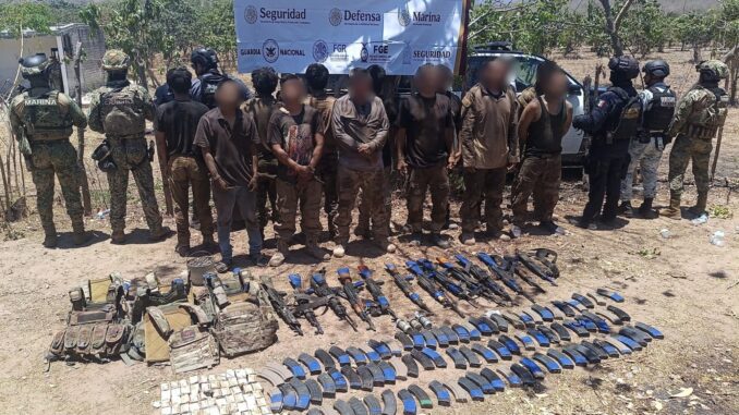 Caen 13 integrantes de ‘Los Chapitos’ en Sinaloa