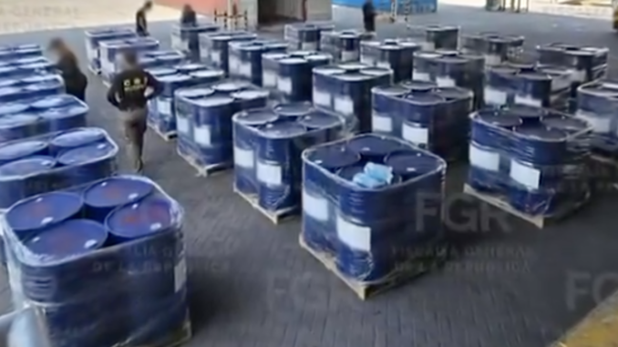 Decomisan 54 mil litros de sustancias químicas en Manzanillo
