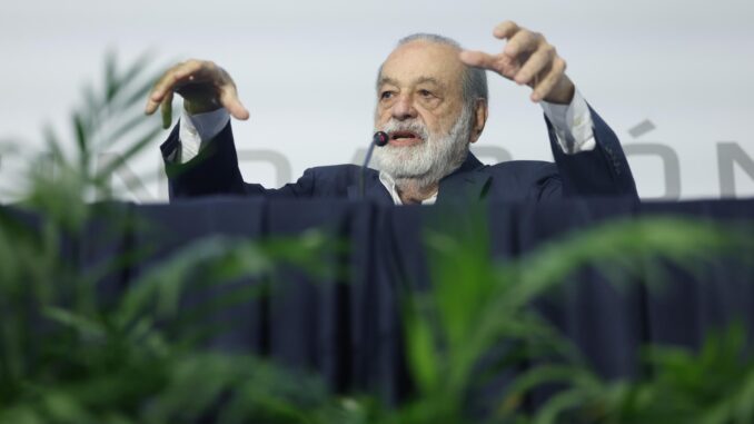 Carlos Slim asegura que EE.UU. tiene una «gran necesidad» de los trabajadores mexicanos