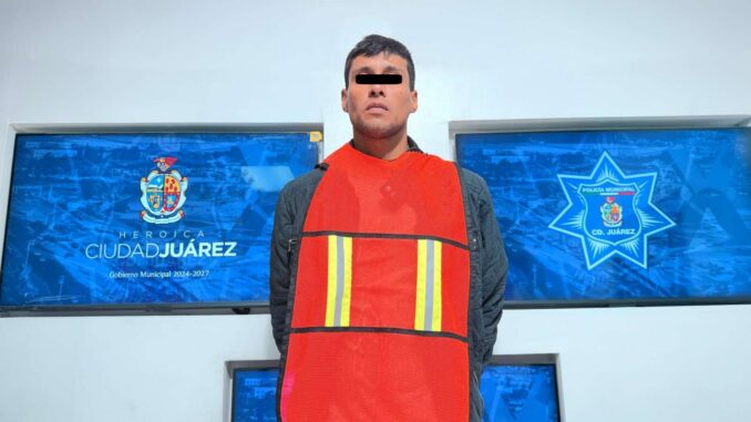Lo detienen con 2 libras de mariguana en la colonia Eréndira