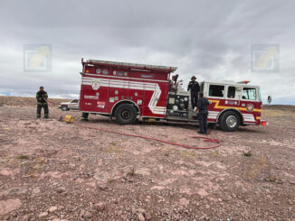 Se incendia lancha en la presa Chihuahua; hombre sufre graves quemaduras