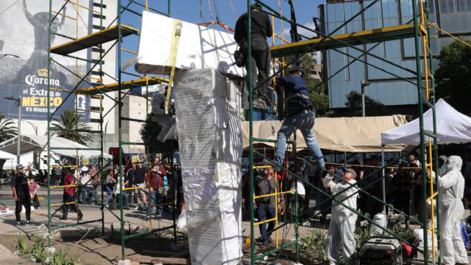 Instalan antimonumento en memoria de periodistas asesinados en México