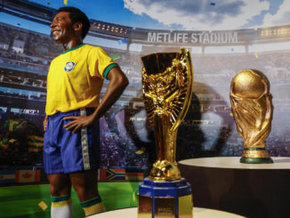 A una semana del Mundial, llega a Río de Janeiro una estatua de cera de Pelé