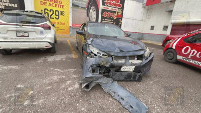 Tres lesionados tras choque en la Tecnológico y Pinabete