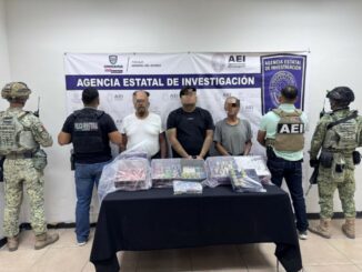 Asegura Centro de Operaciones Estratégicas más de 100 cigarros electrónicos con sustancias ilegales y detuvieron a tres masculinos