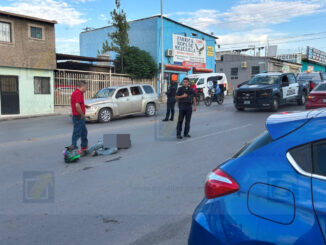 Motociclista queda herido tras choque provocado por conductor imprudente en Nueva España