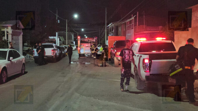 Rescatan a dos menores tras incendio en vivienda de la colonia Villa